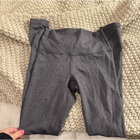 Lululemon wunder Under high rise tight 28” - Picture 2 of 3